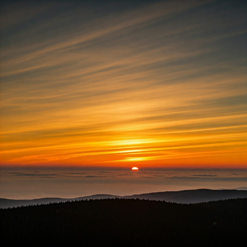 Amanhecer iluminando o horizonte, representando a esperança renovada e os novos começos que Deus nos oferece a cada novo dia.